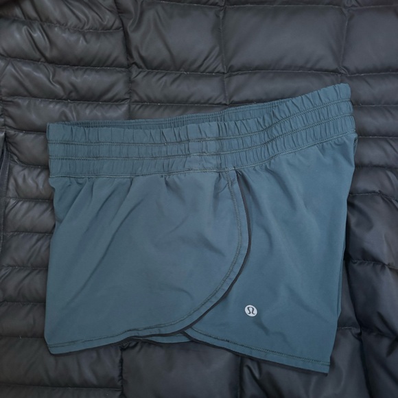 Lululemon Athletica shorts, Storm Teal - Picture 4 of 13